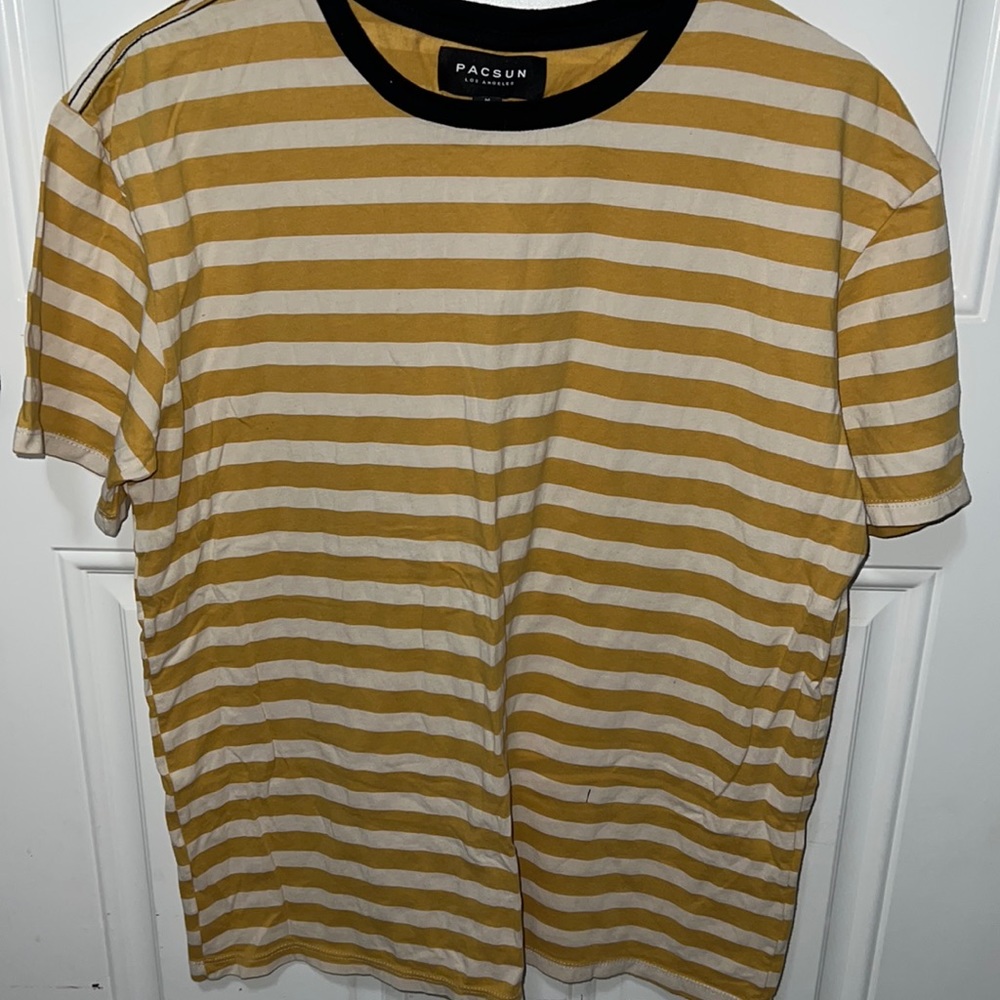 PacSun men’s T-shirt size medium